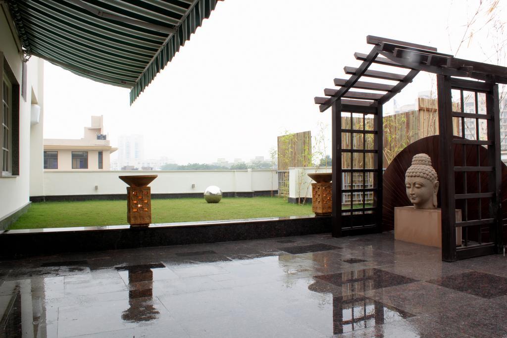 Stately Suites Mg Road Gurgaon Exterior foto