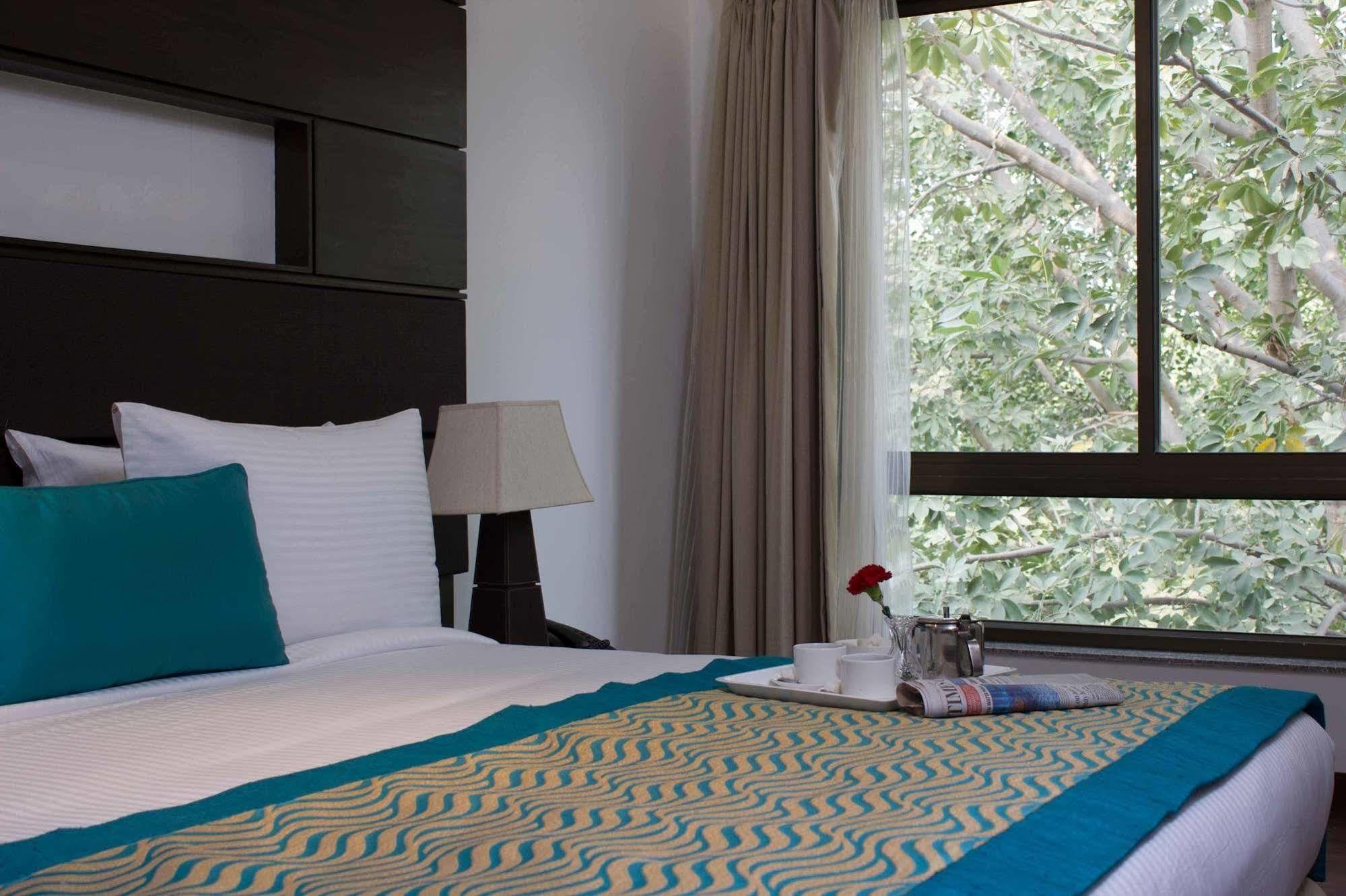 Stately Suites Mg Road Gurgaon Exterior foto