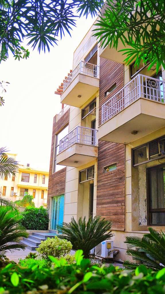 Stately Suites Mg Road Gurgaon Exterior foto